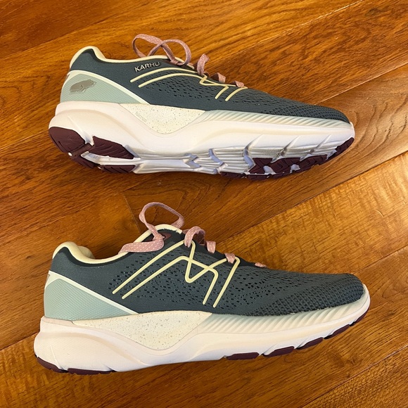 Karhu Fusion 3.5 Blue Mirage/Chino Green women’s running shoe in size 10. - Picture 2 of 8